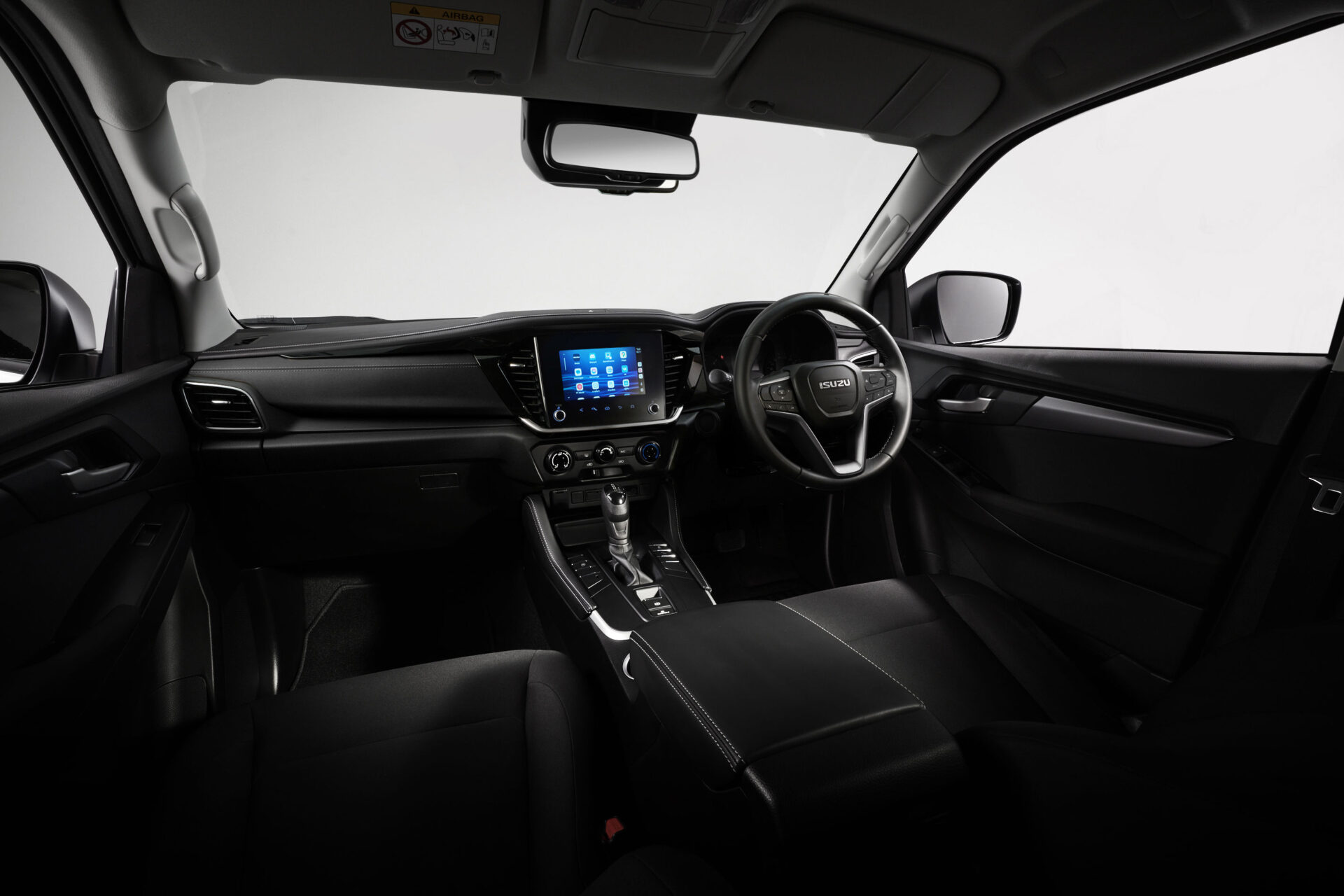 MU-X Active ภาพภายในห้องโดยสาร